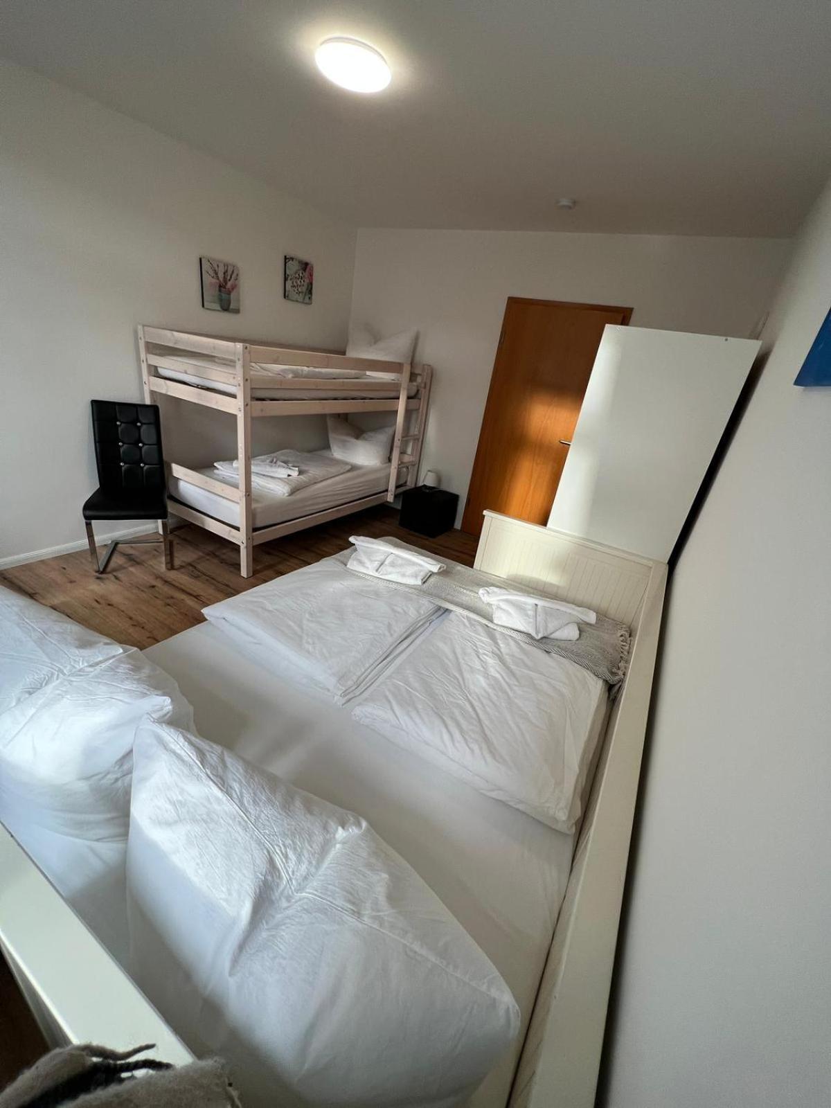 Apartment Bernstein Ruhig, Familienfreundlich Mit Garten Rostock Eksteriør bilde