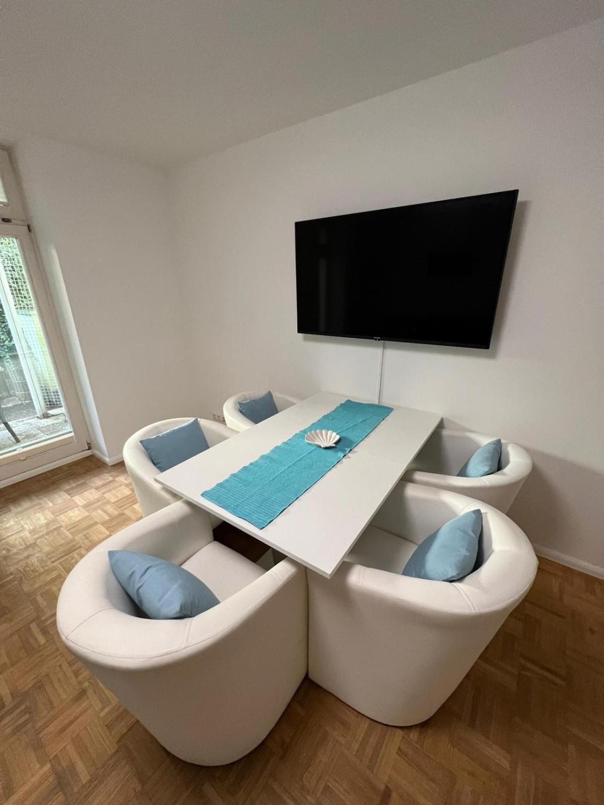 Apartment Bernstein Ruhig, Familienfreundlich Mit Garten Rostock Eksteriør bilde