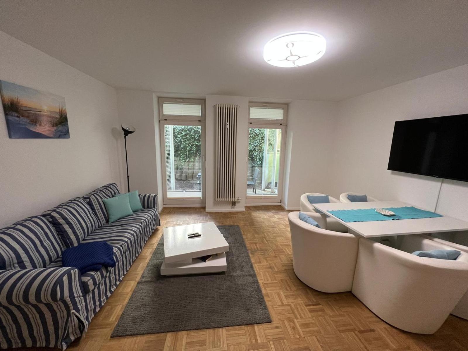 Apartment Bernstein Ruhig, Familienfreundlich Mit Garten Rostock Eksteriør bilde